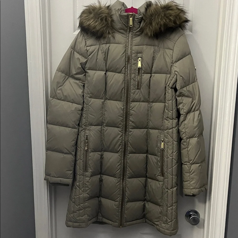 Michael Kors Grey Puffer Coat with Faux Fur Hood - Picture 1 of 6